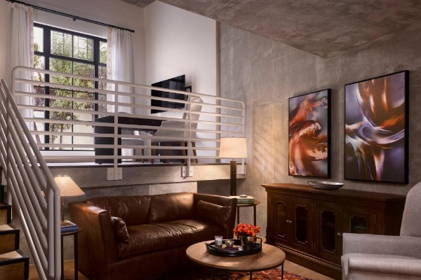 Plaza la Reina image 30